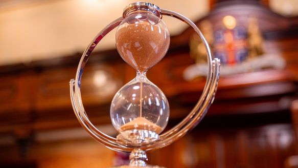 Hourglass-Zoom.jpg