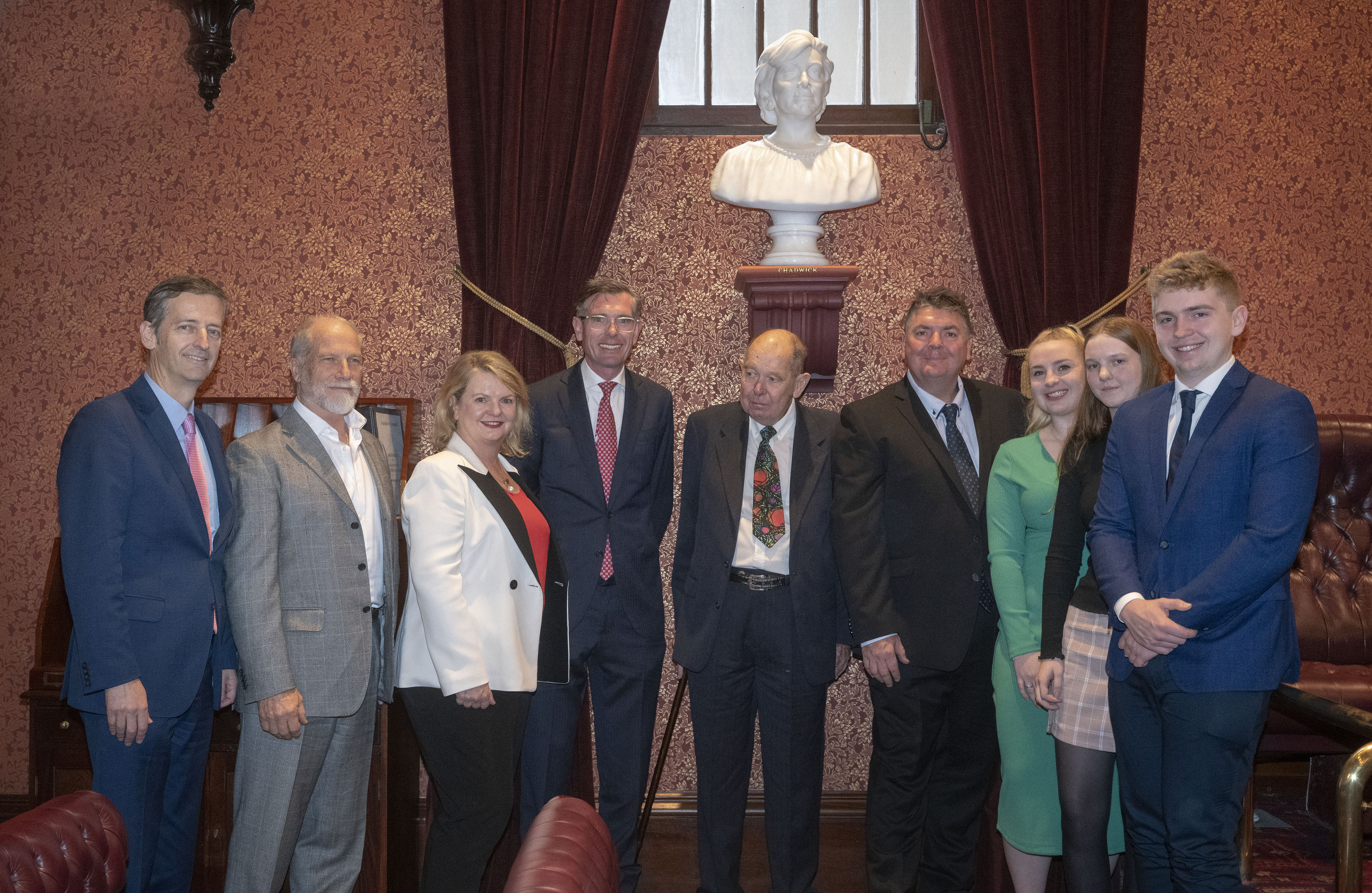 Members of family with Premier, President, sculptor.jpg