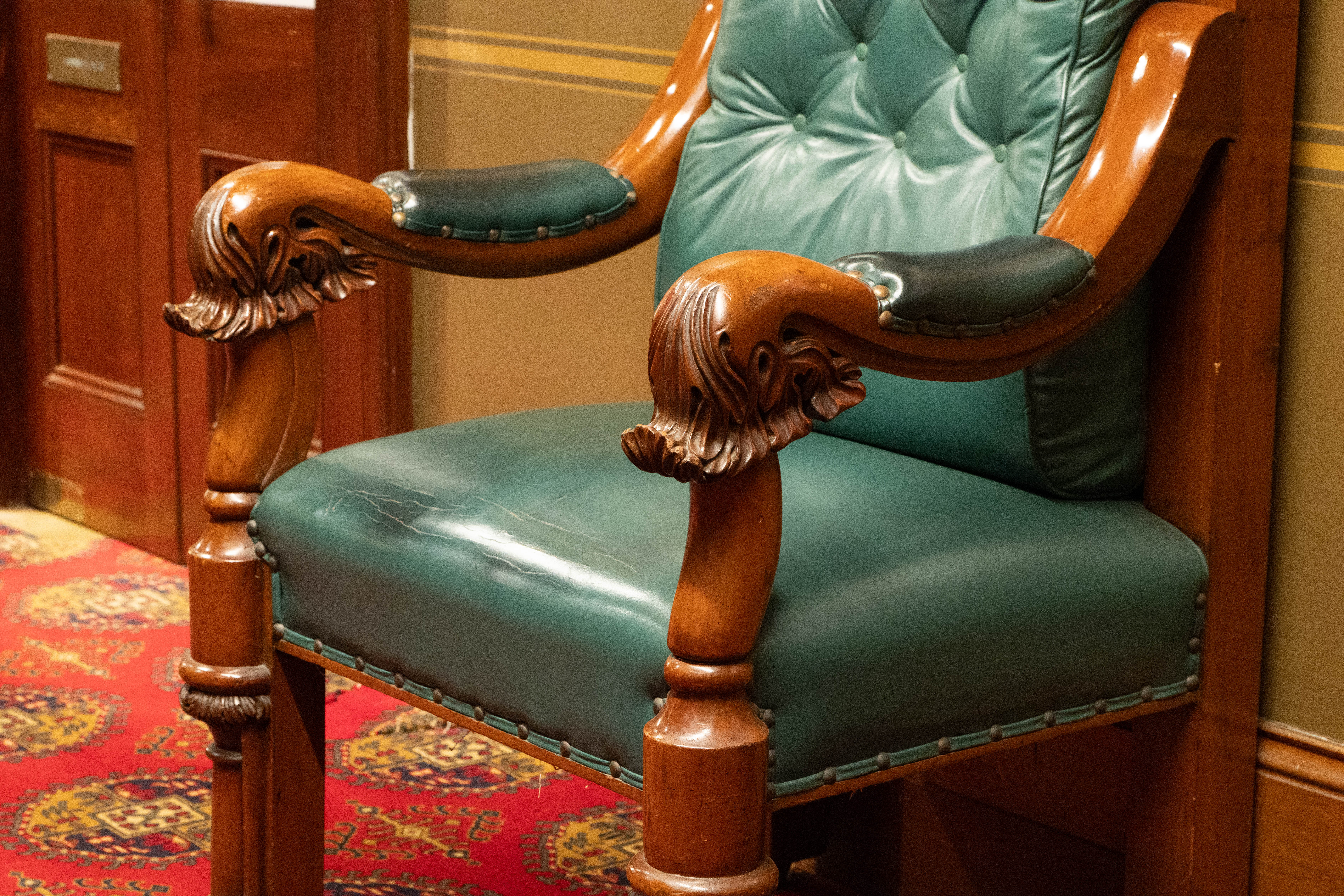 speakers-chair-004A0103.jpg